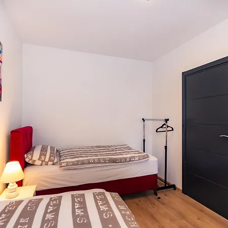 Krzelj B2 Daire Livno